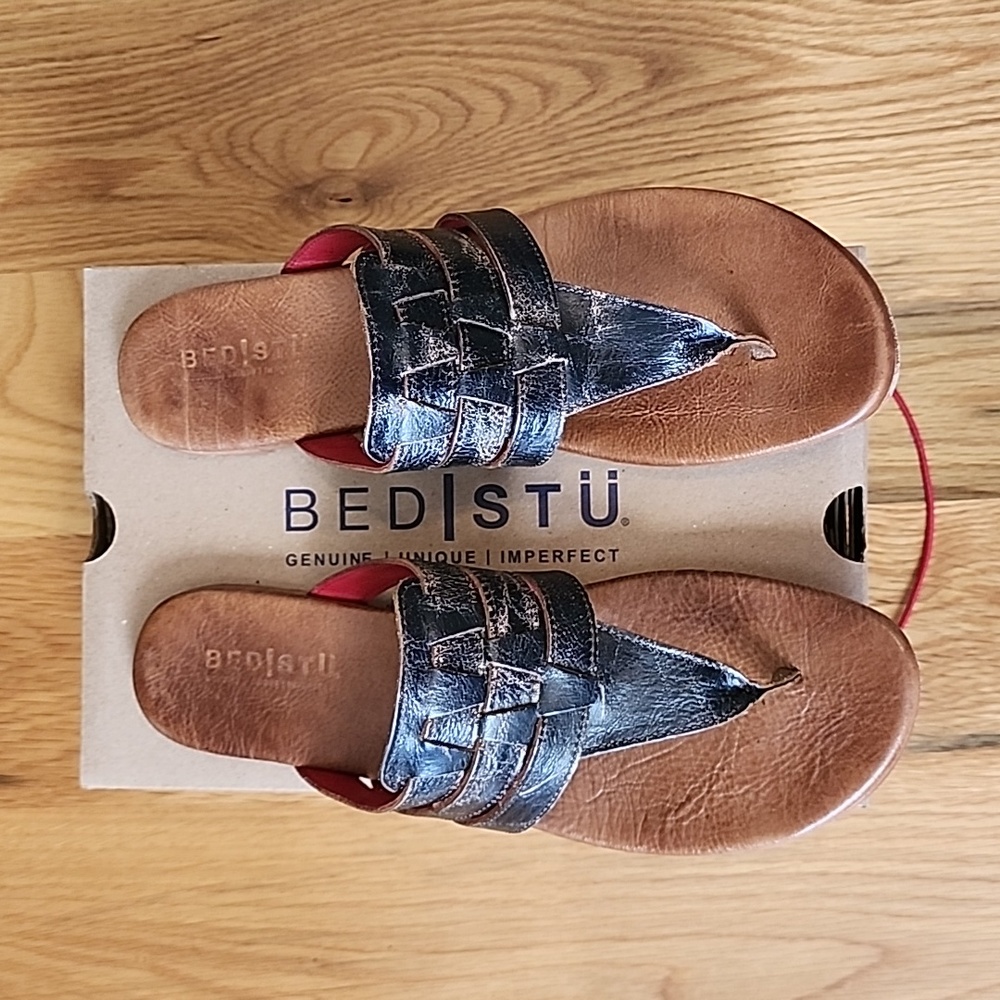 BedStu Yoli size 11 Black Lux Leather Sandals